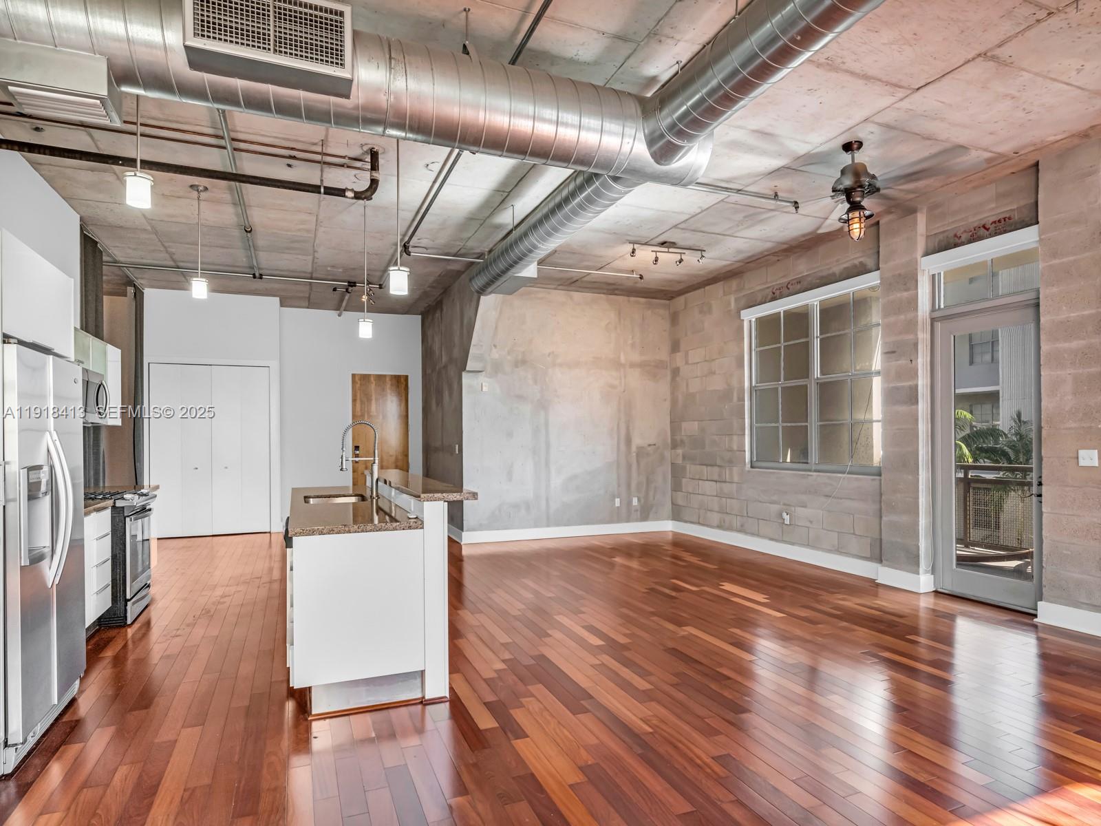 411 NW 1st Ave # 401