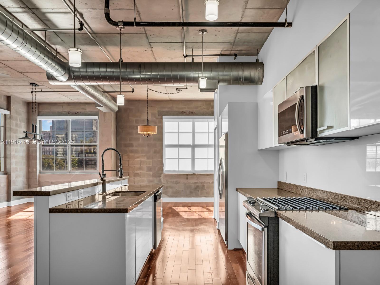 411 NW 1st Ave # 401