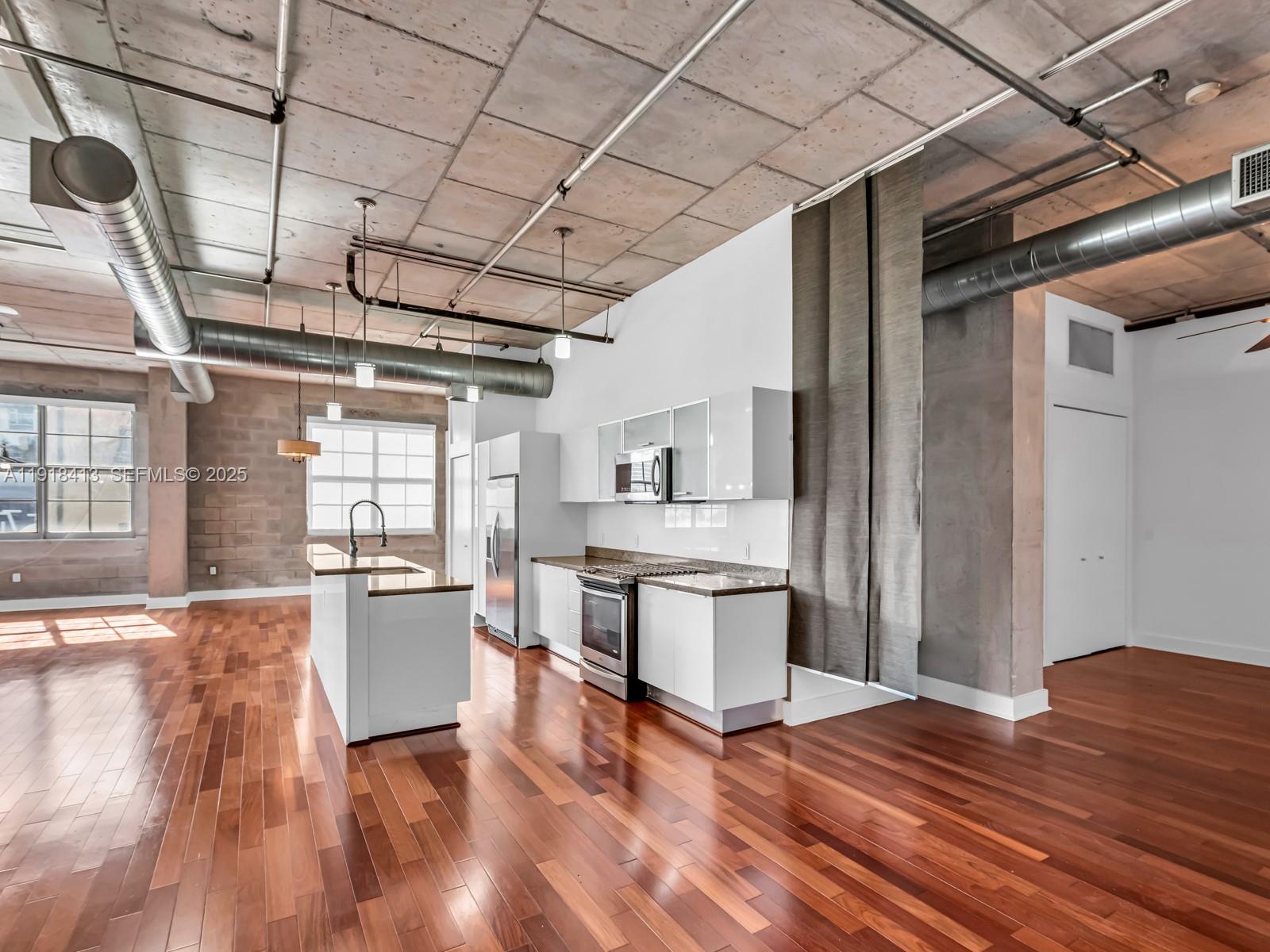 411 NW 1st Ave # 401