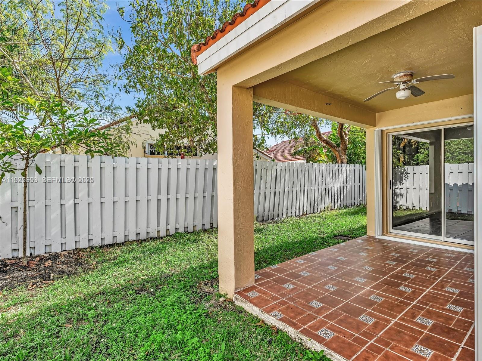 255 Somerset Way