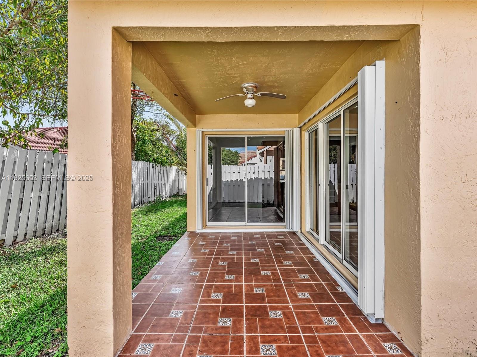 255 Somerset Way