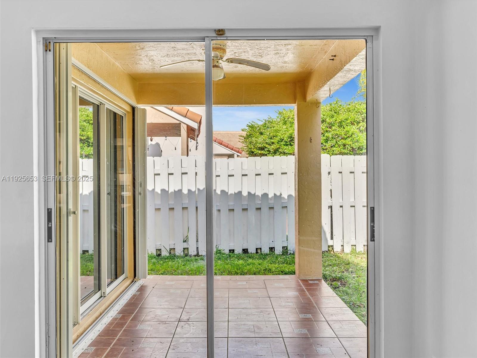 255 Somerset Way