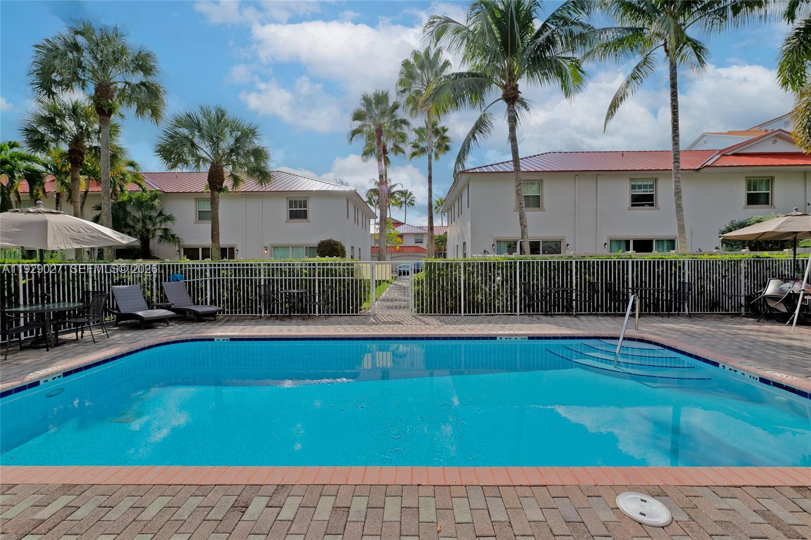 4088 W Palm Aire Dr # 21