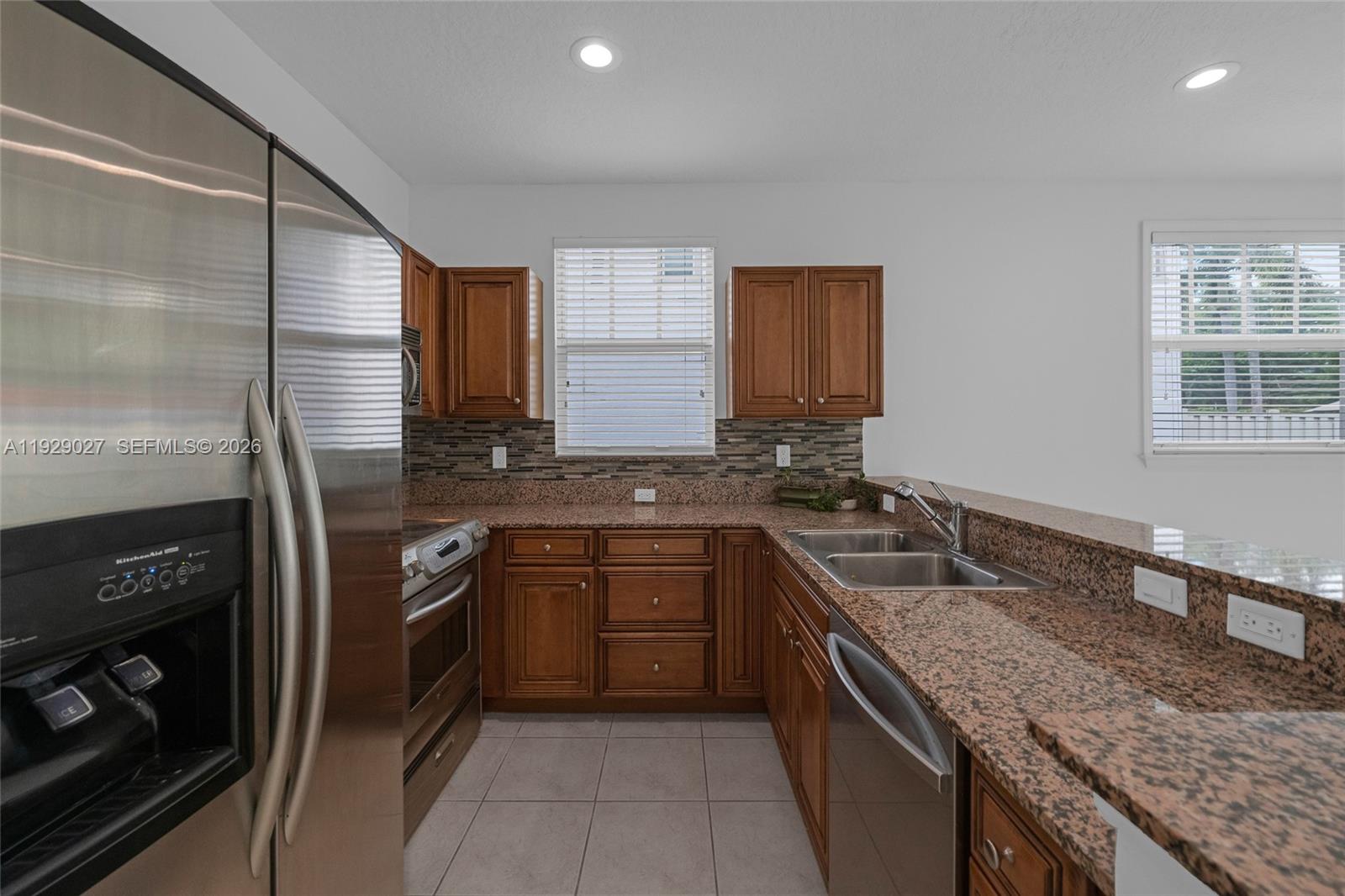 4088 W Palm Aire Dr # 21