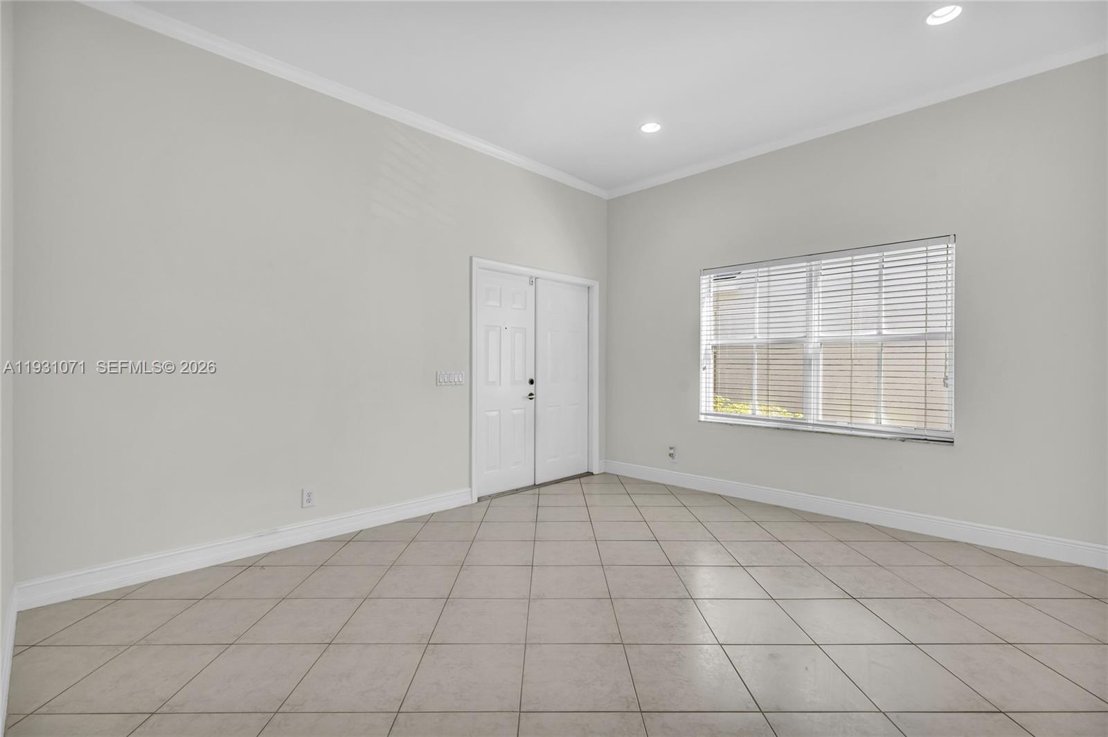 1579 Banyan Way # 1597