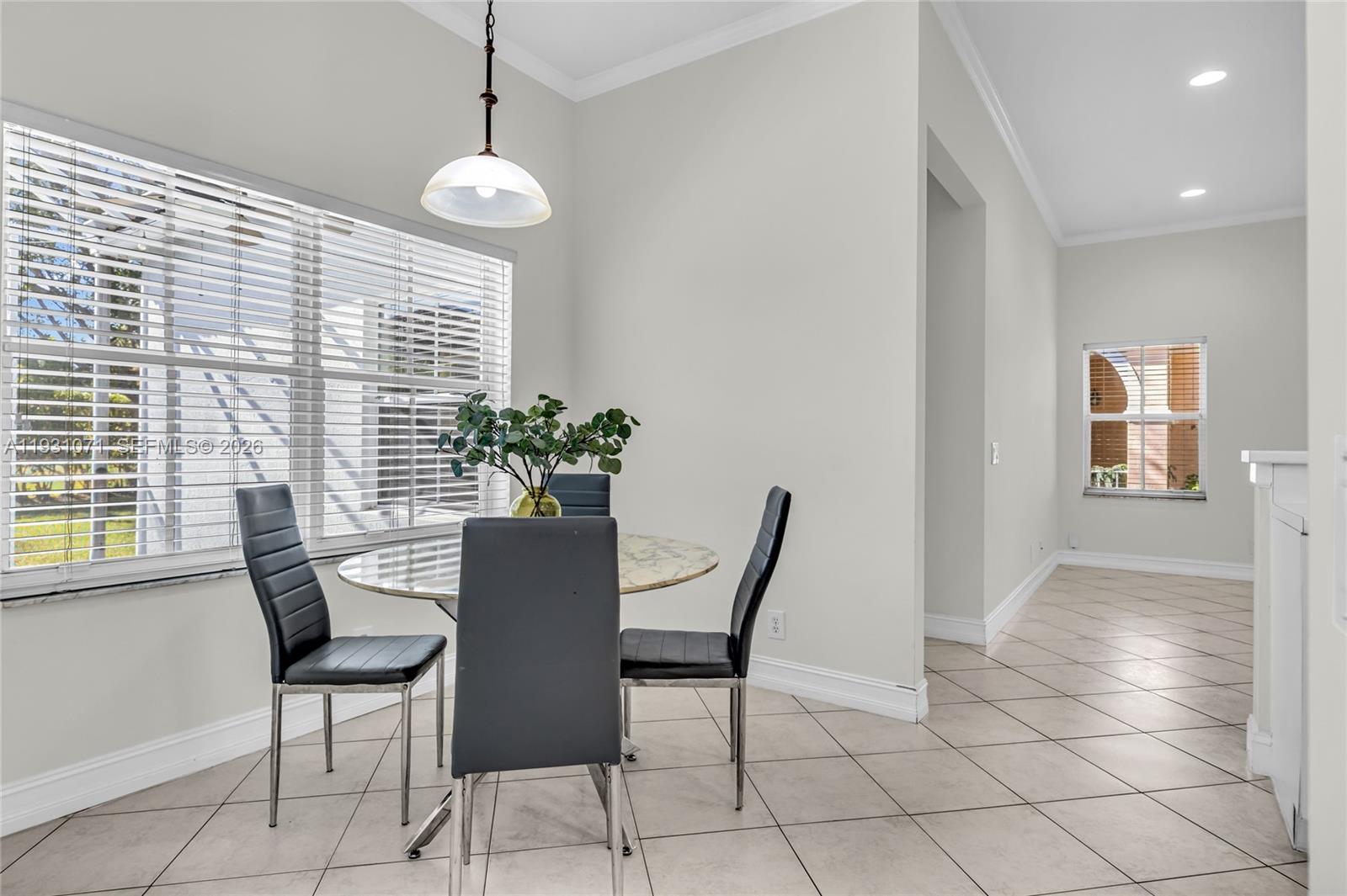 1579 Banyan Way # 1597