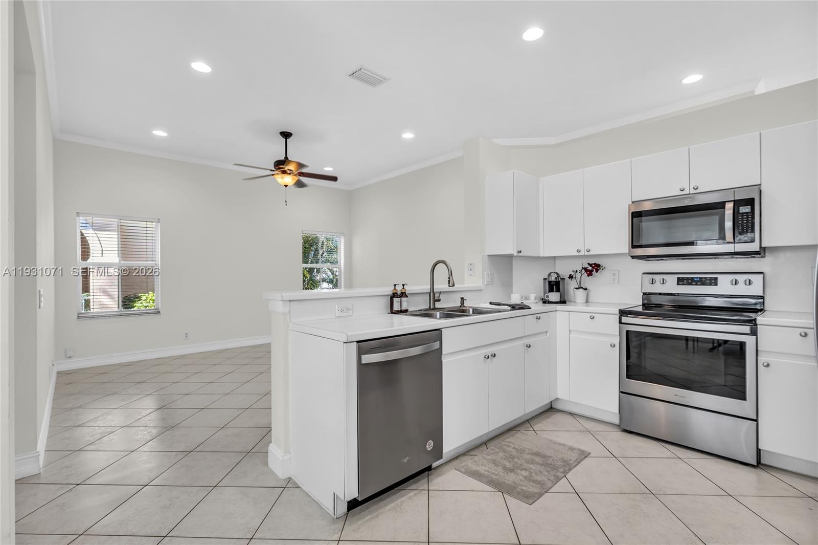 1579 Banyan Way # 1597