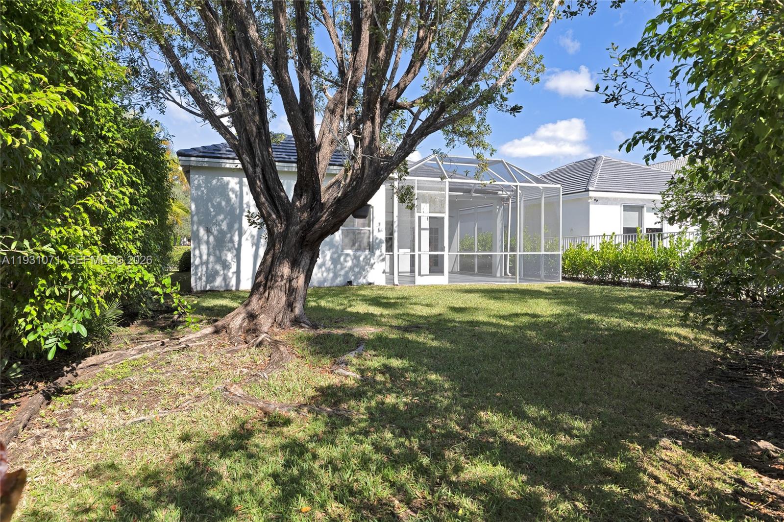 1579 Banyan Way # 1597