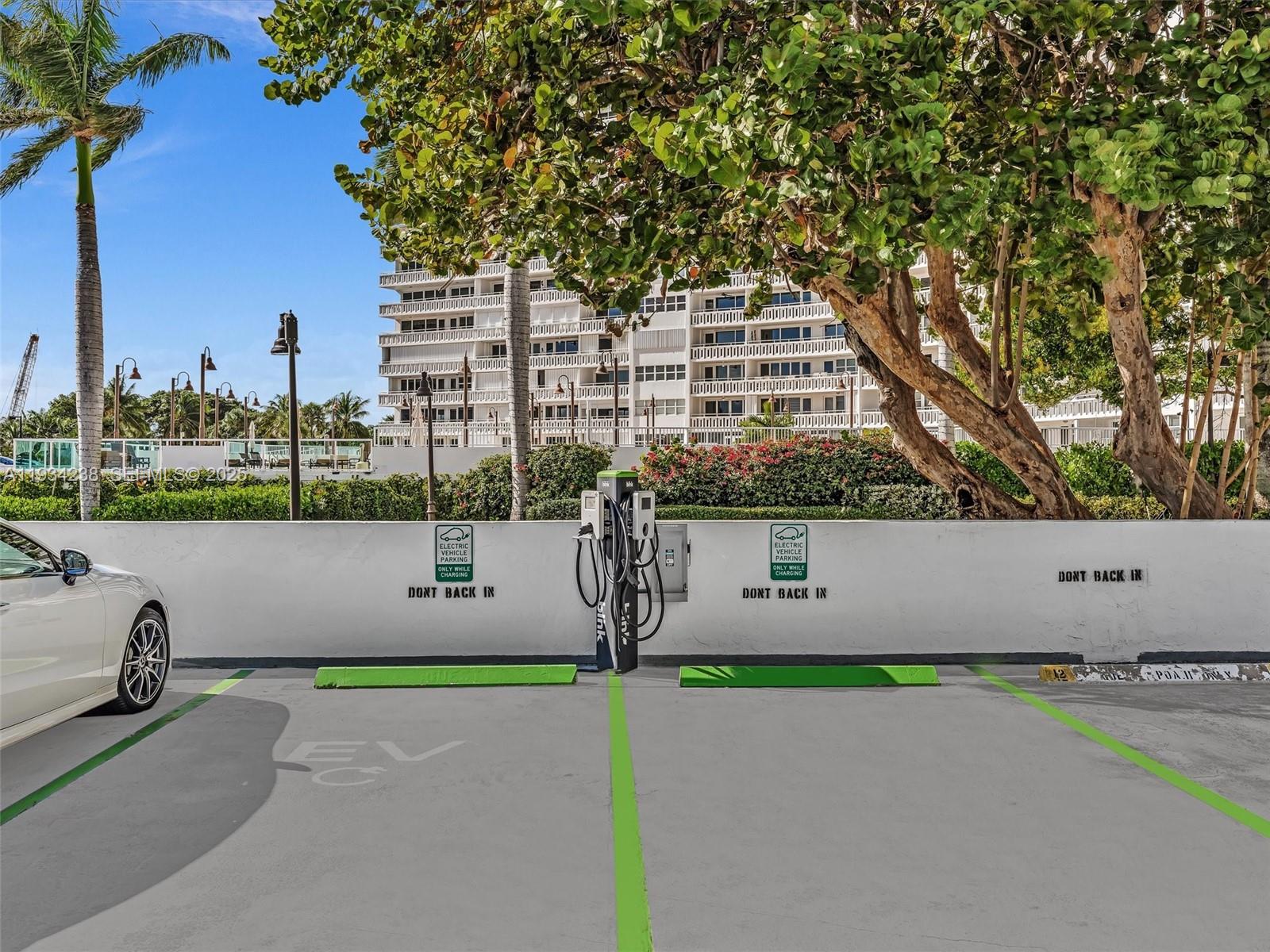 2200 S Ocean Ln # 2103