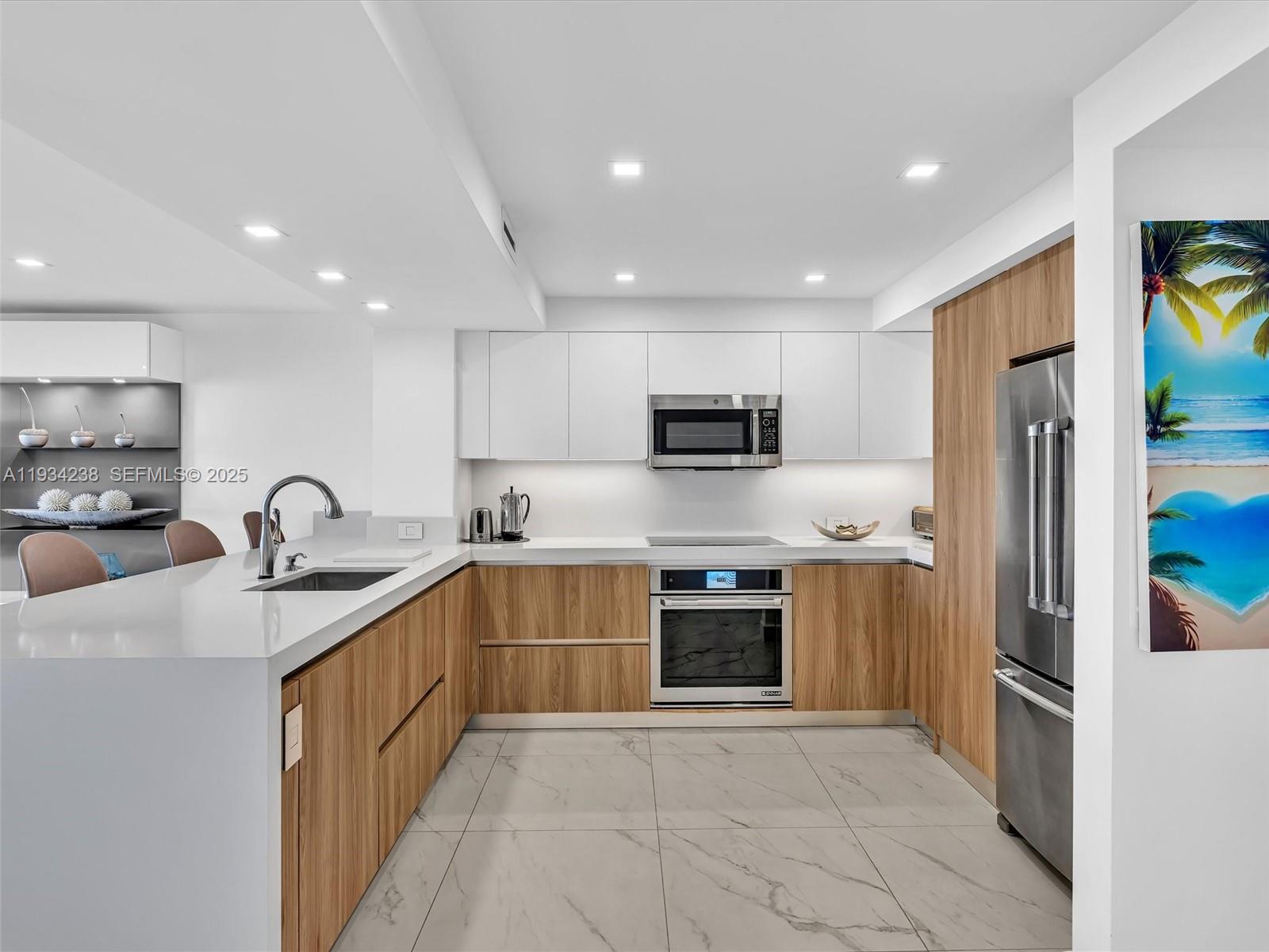 2200 S Ocean Ln # 2103