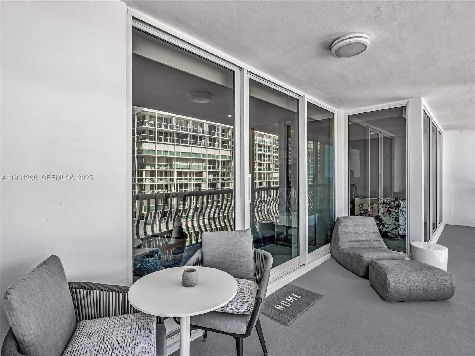 2200 S Ocean Ln # 2103