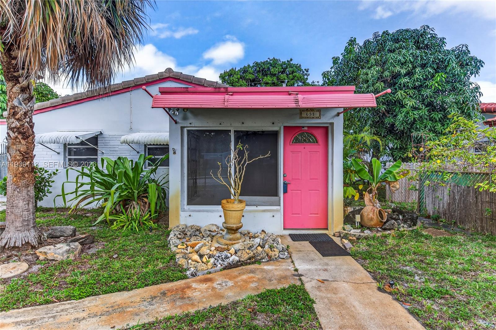 631 NE 56th Ct