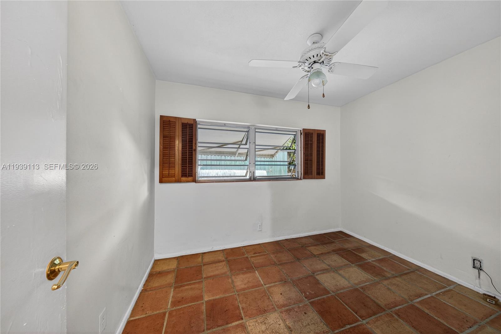 631 NE 56th Ct