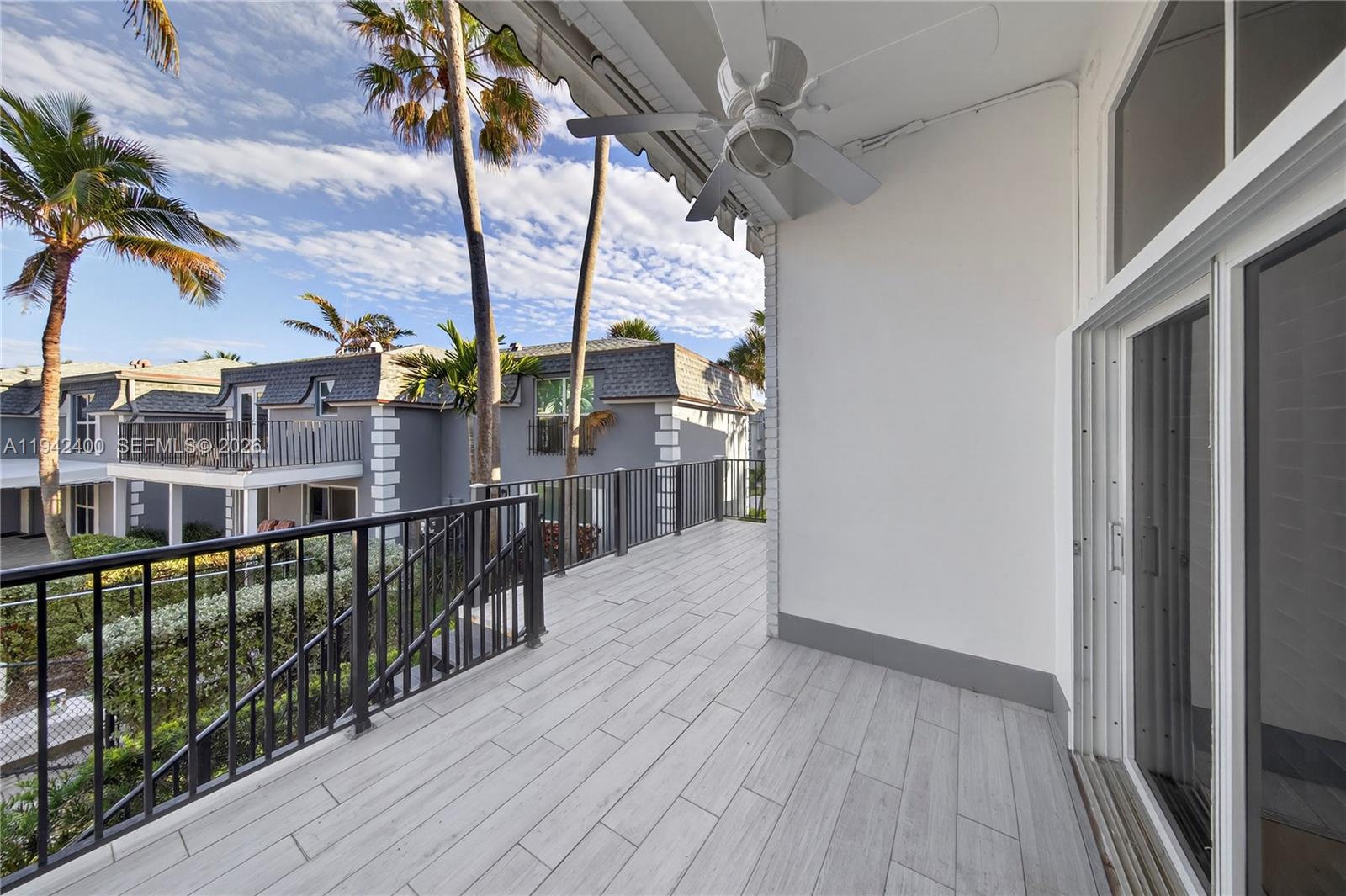 1194 Hillsboro Mile # 12