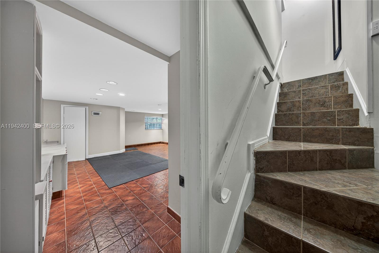 1194 Hillsboro Mile # 12