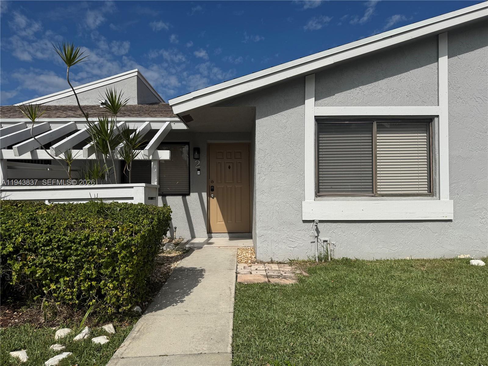 603 Racquet Club Rd # 2