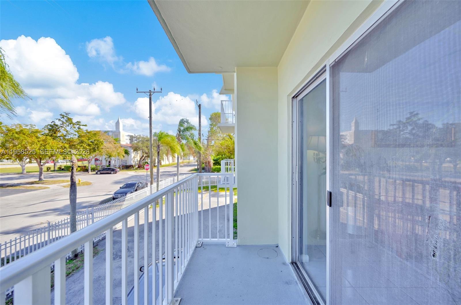 12890 NE 8th Ave # 203