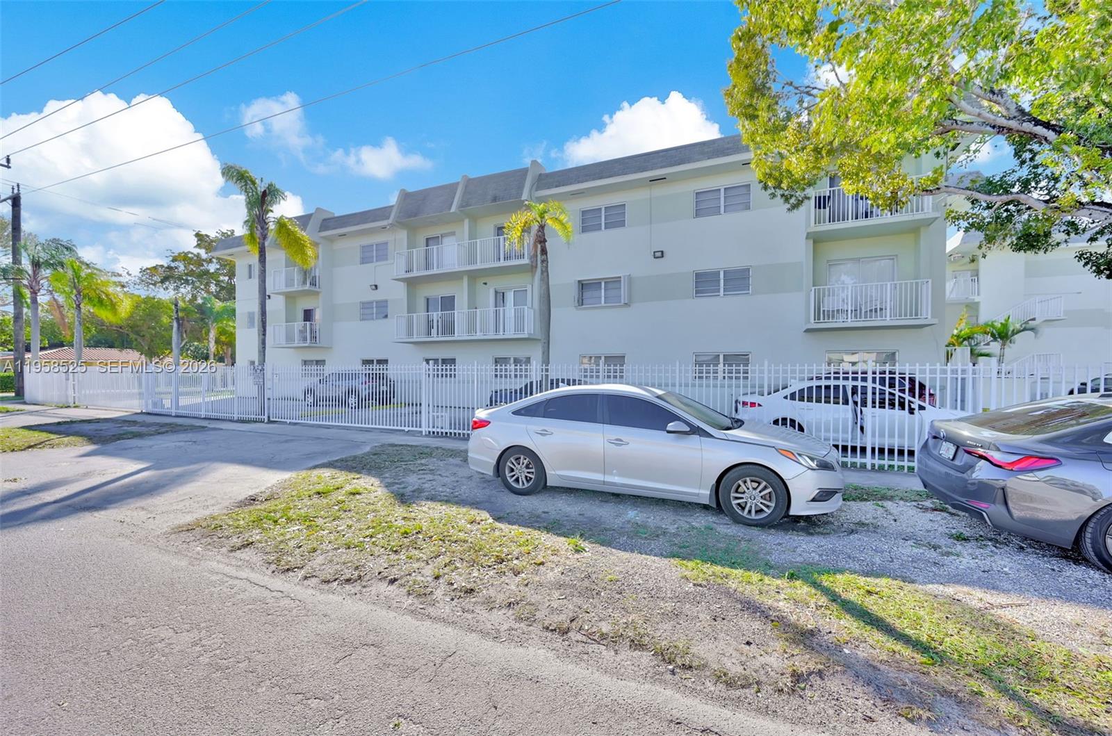 12890 NE 8th Ave # 203