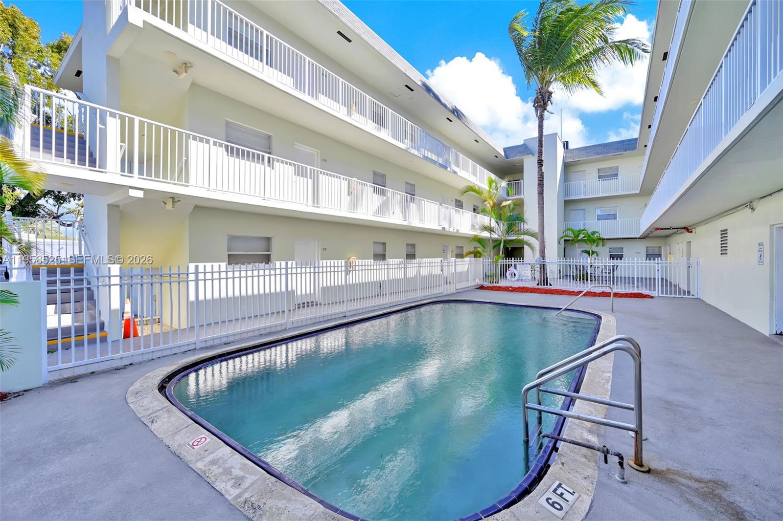 12890 NE 8th Ave # 203
