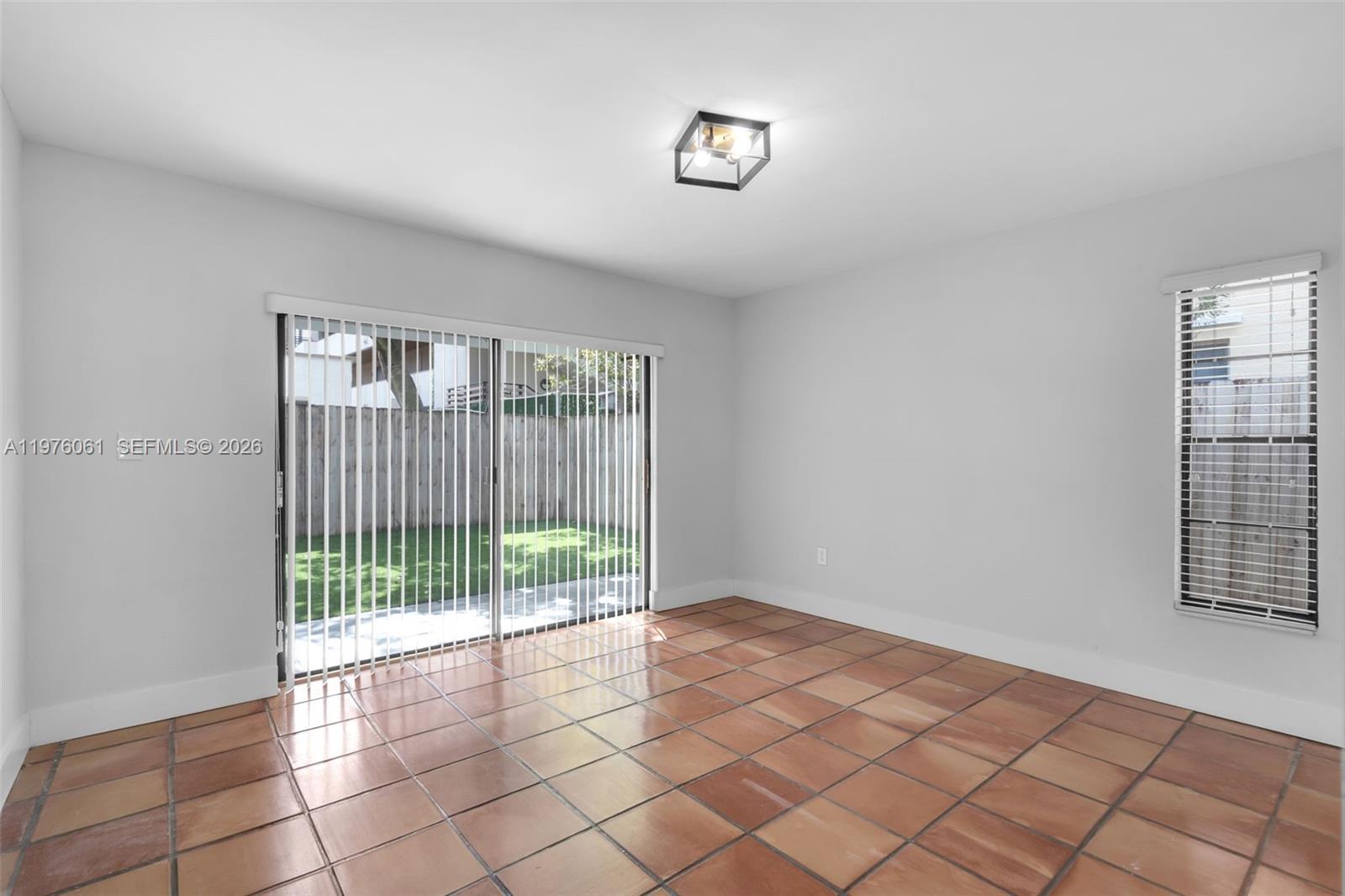2934 W Trade Ave # B
