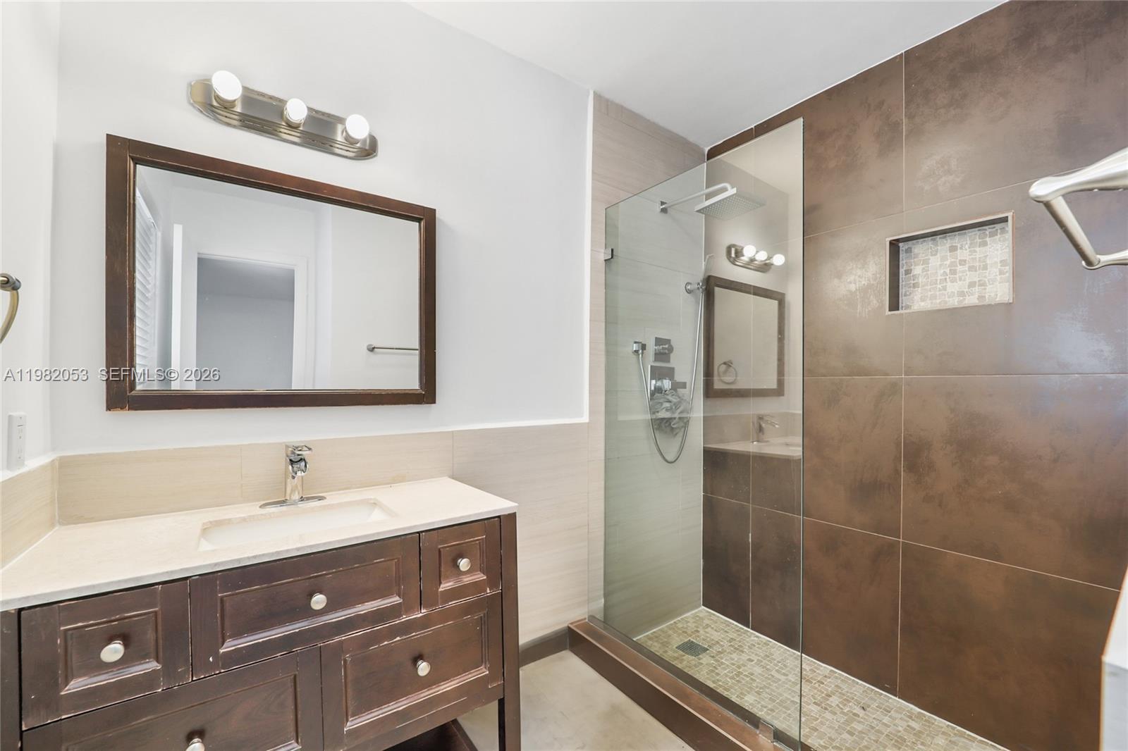 235 Antilla Ave # 7