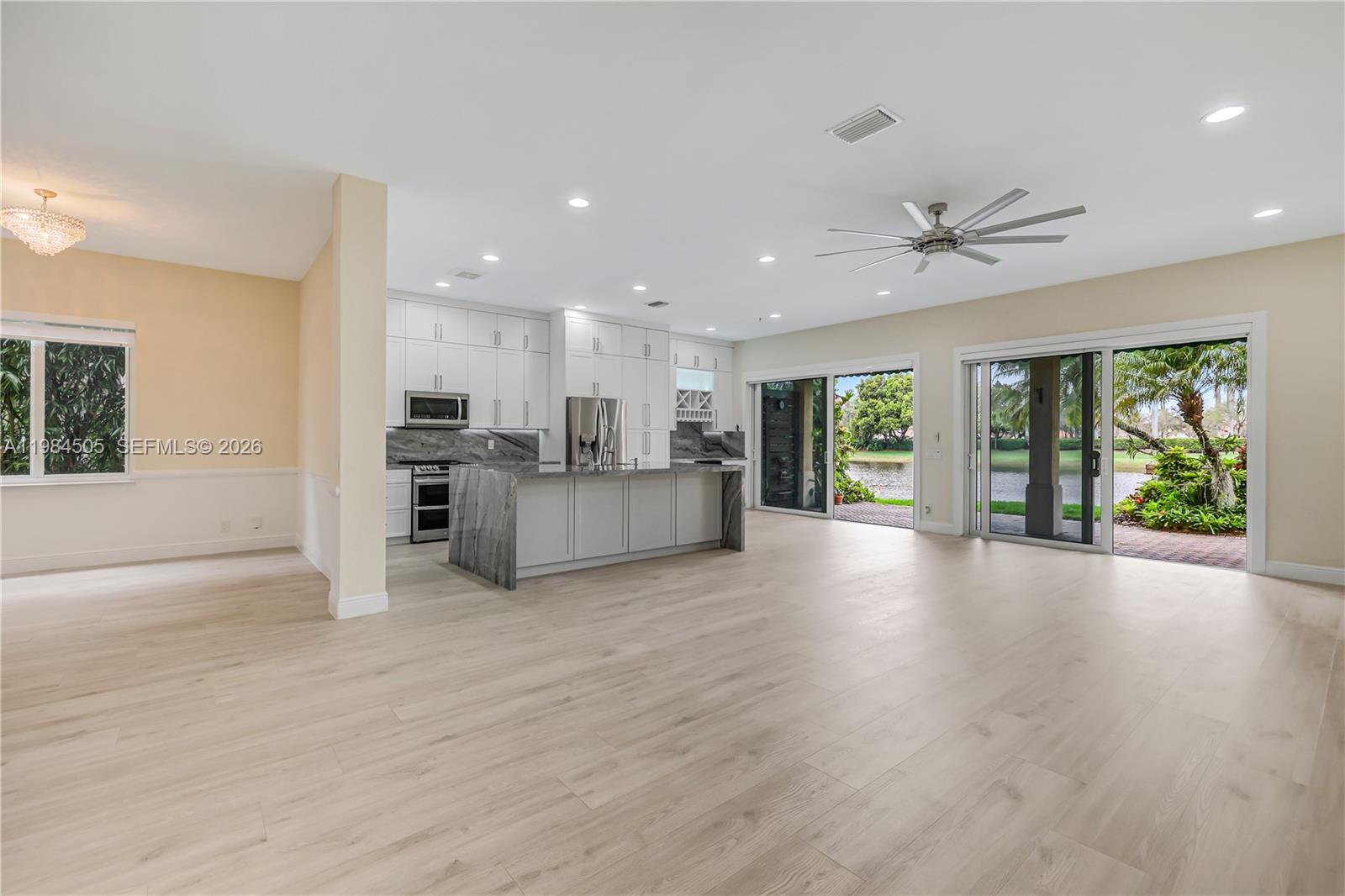 1279 Leeward Way