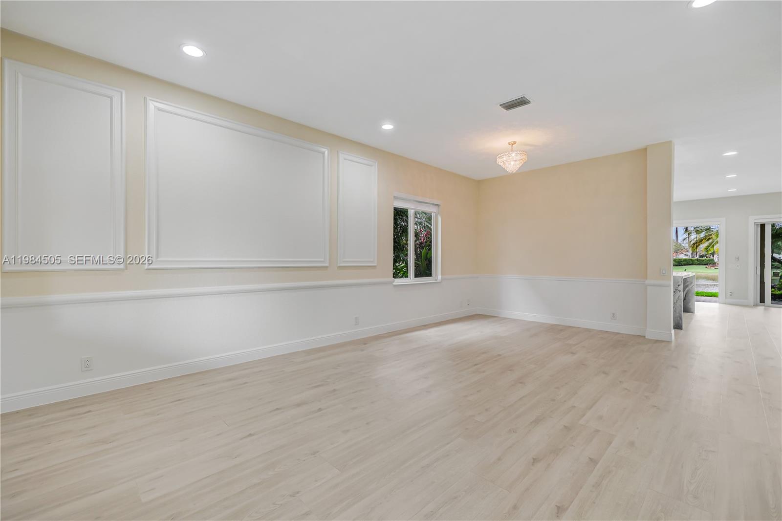 1279 Leeward Way