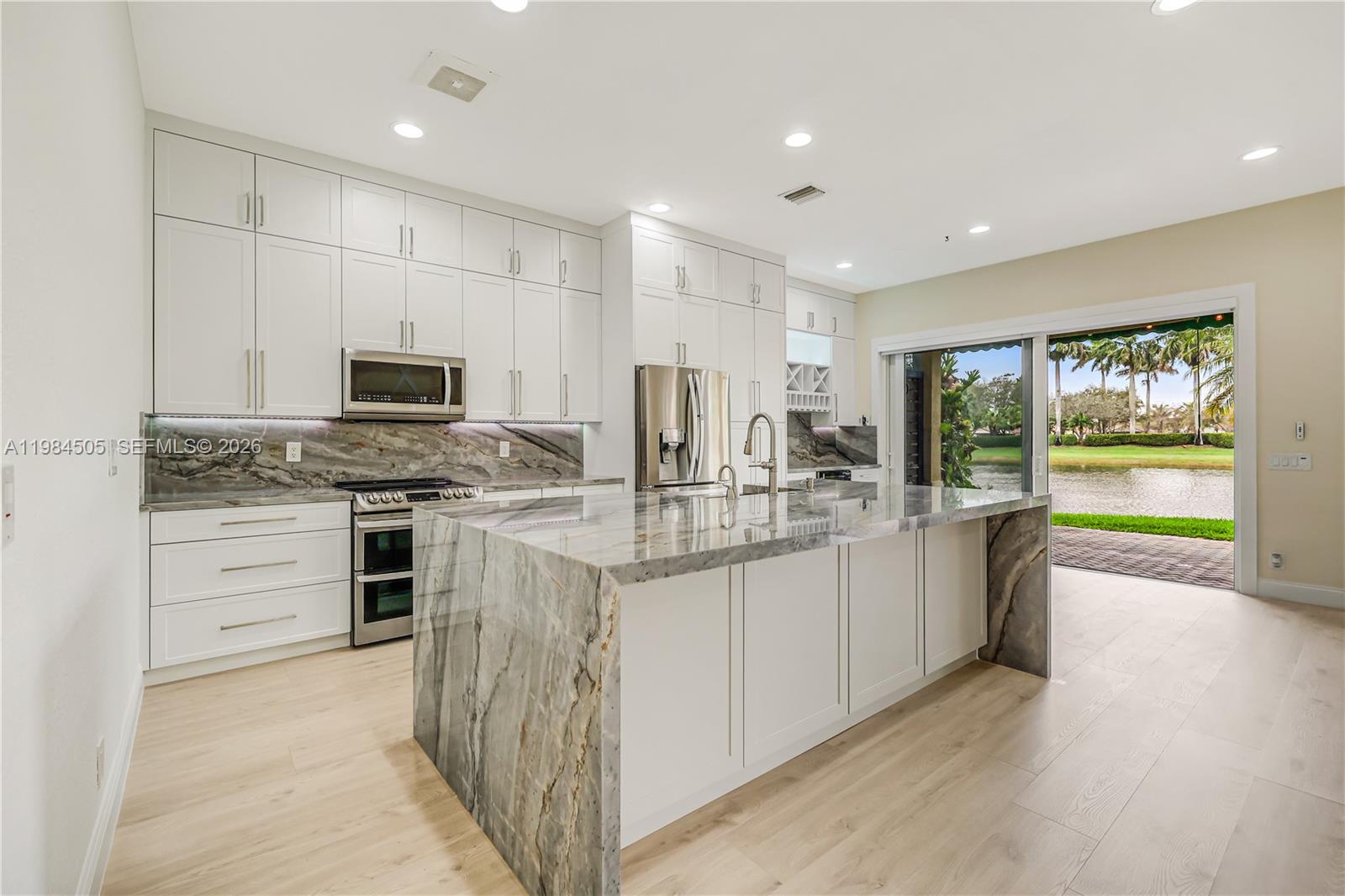 1279 Leeward Way