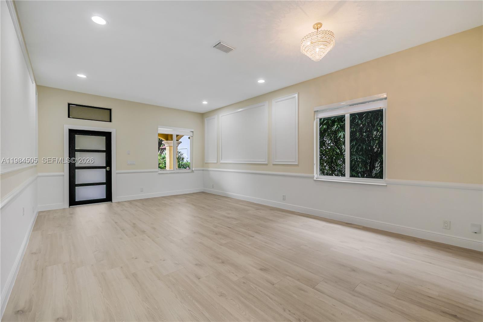 1279 Leeward Way