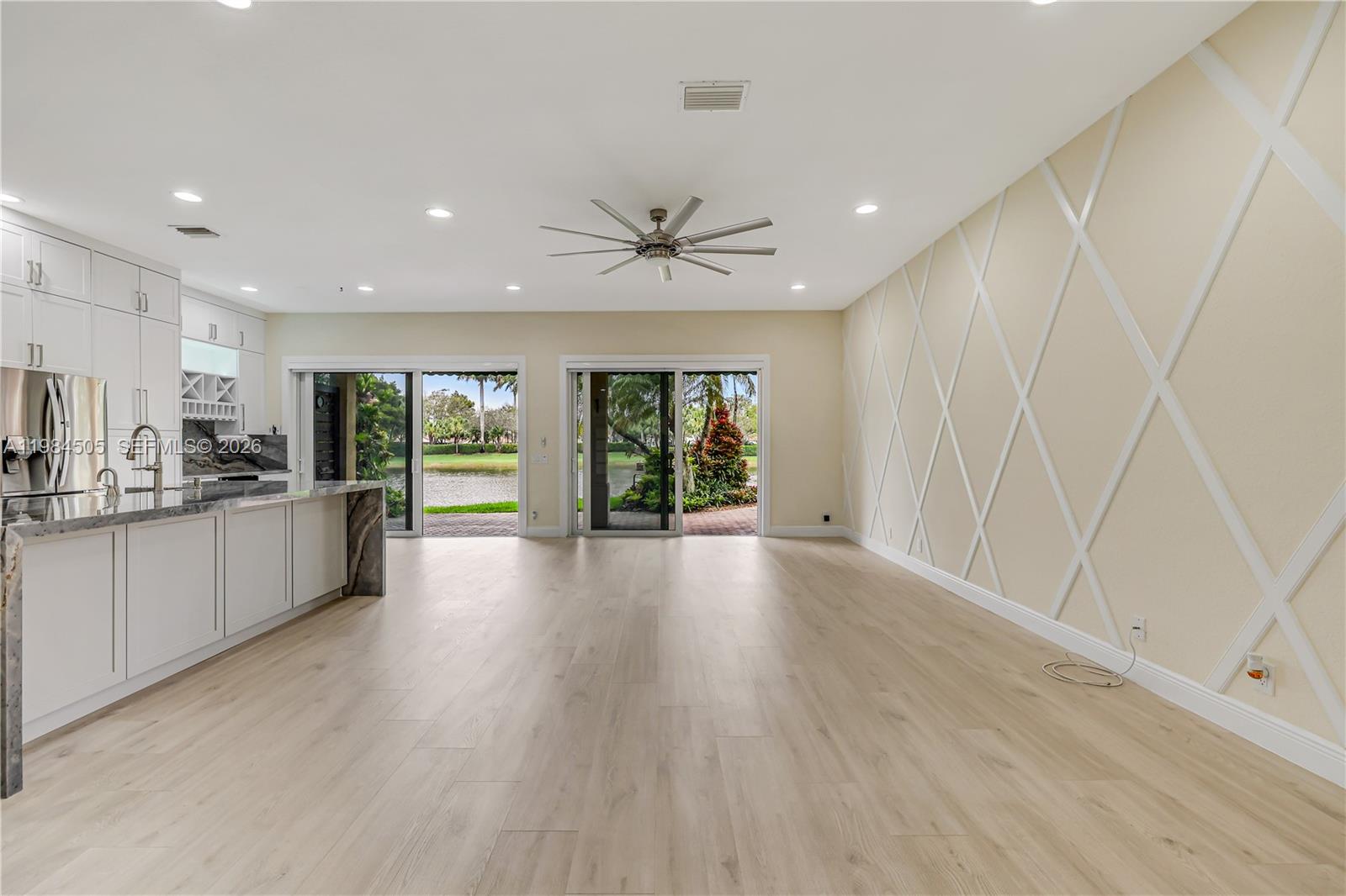 1279 Leeward Way
