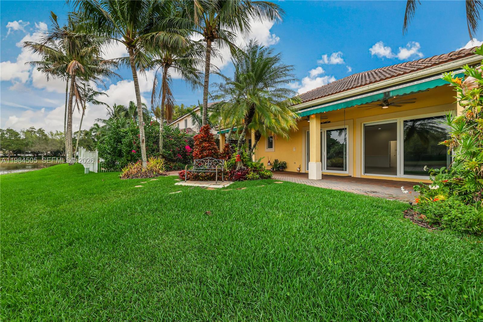 1279 Leeward Way