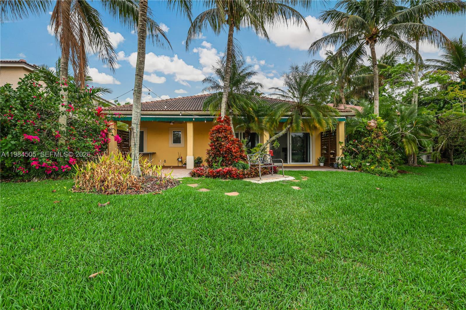 1279 Leeward Way