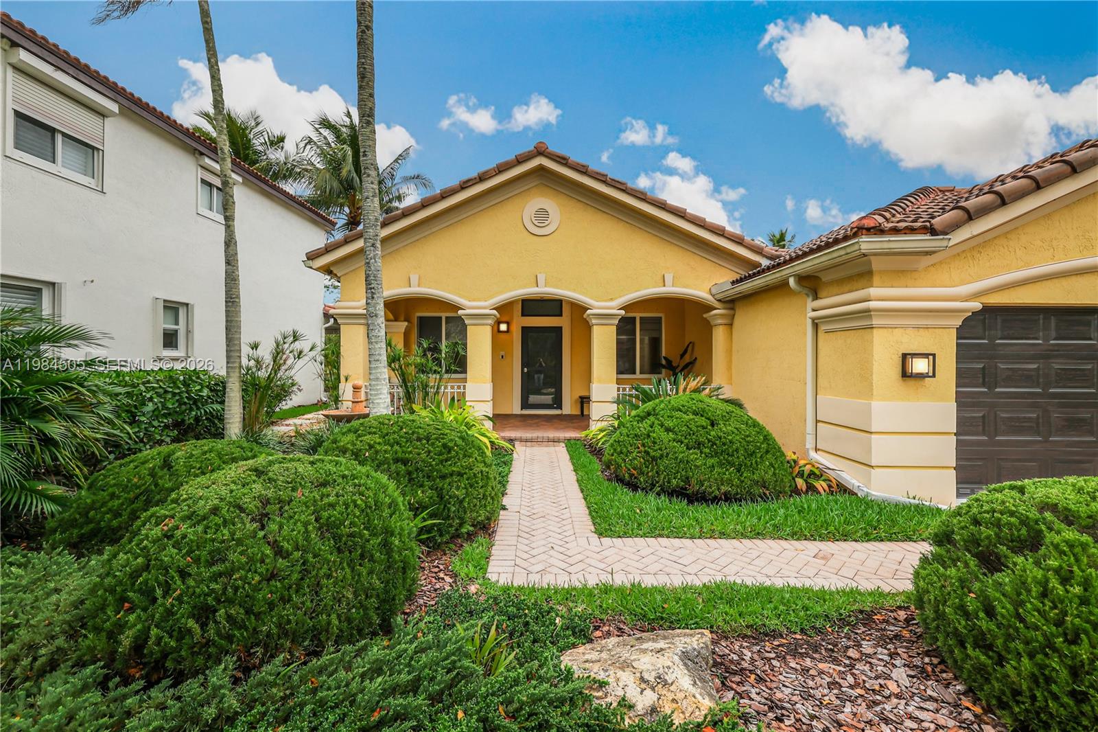 1279 Leeward Way