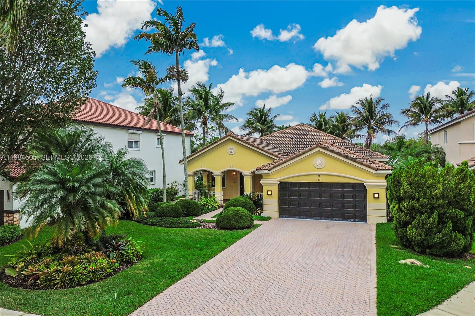 1279 Leeward Way
