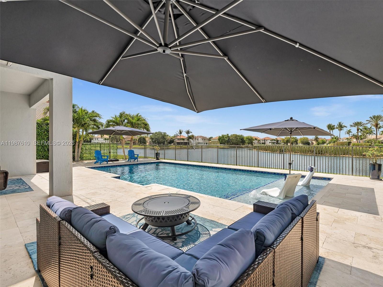 8878 Cobblestone Point Cir