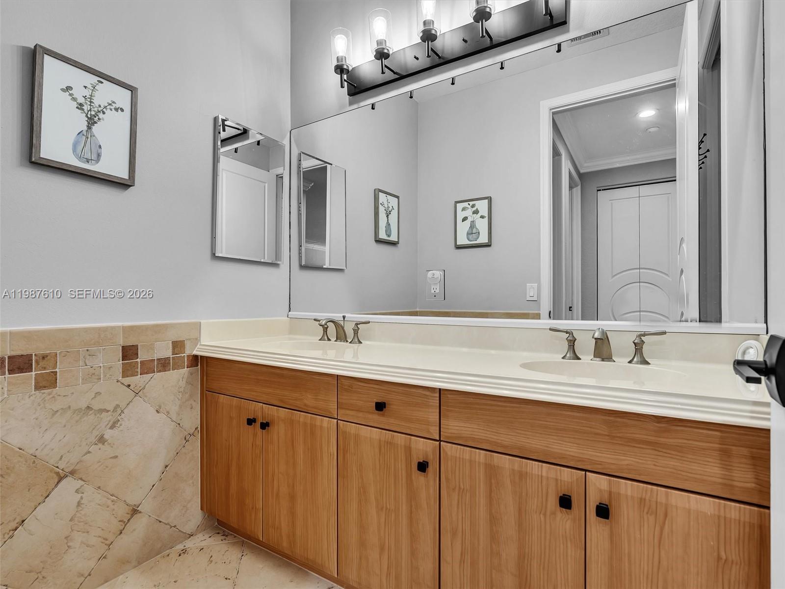 8878 Cobblestone Point Cir