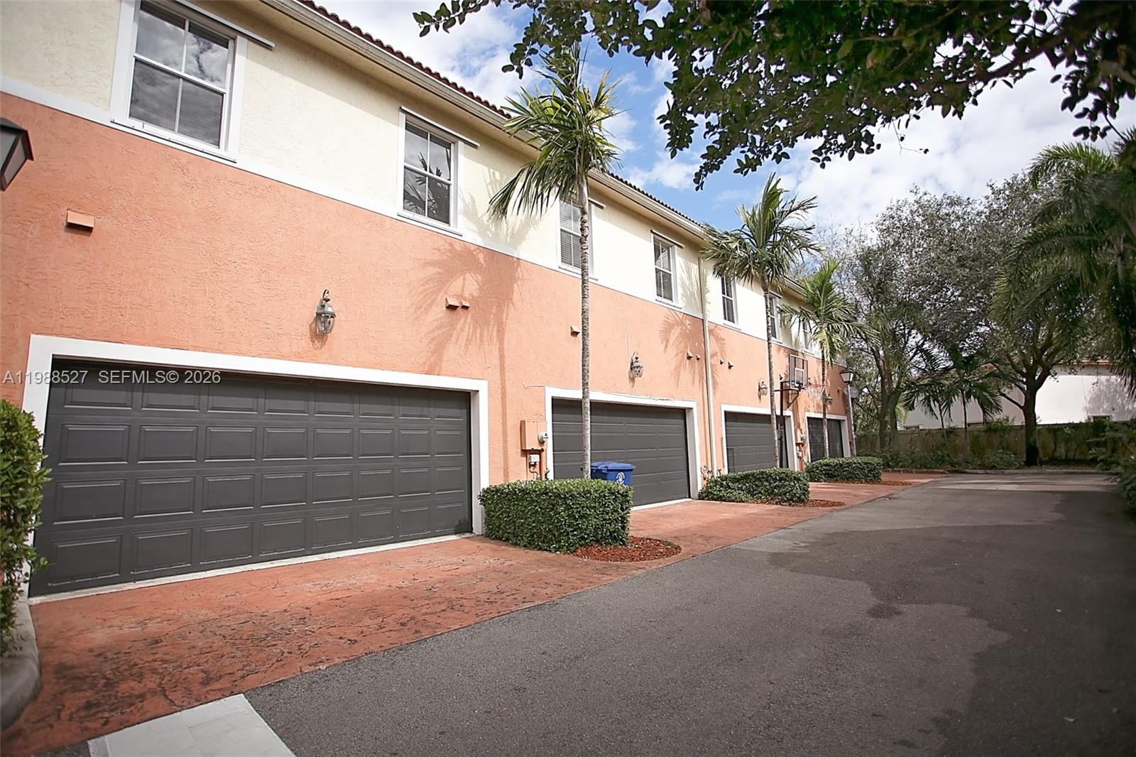 2409 SW 99th Way