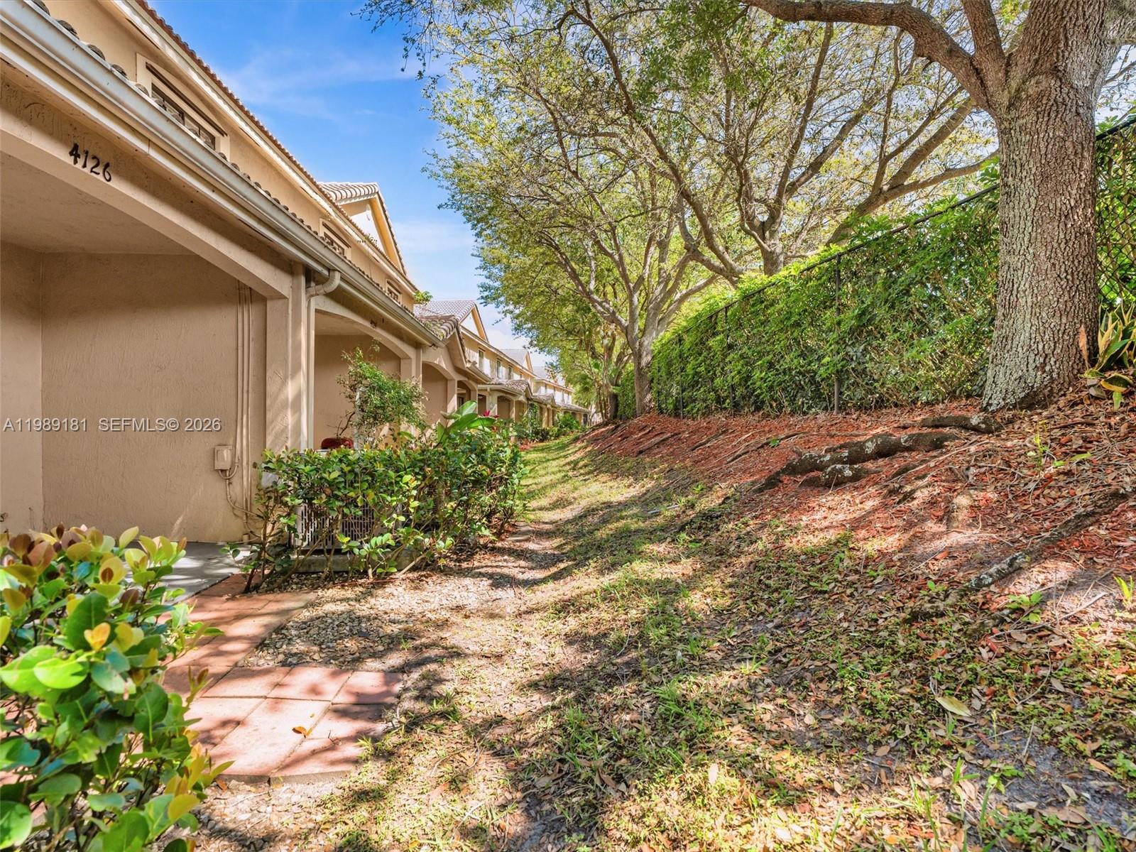 4126 Forest Dr