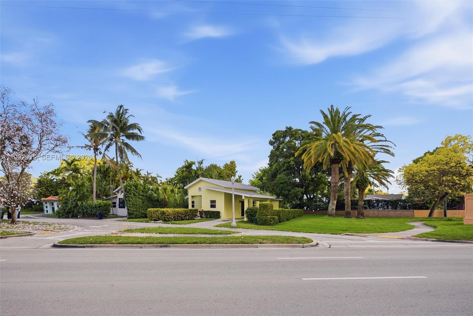 218 Frow Ave
