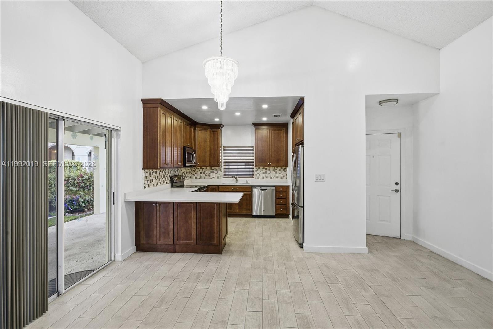 218 Frow Ave
