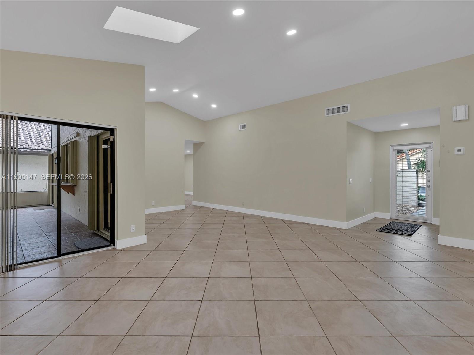 2158 Baton Rouge