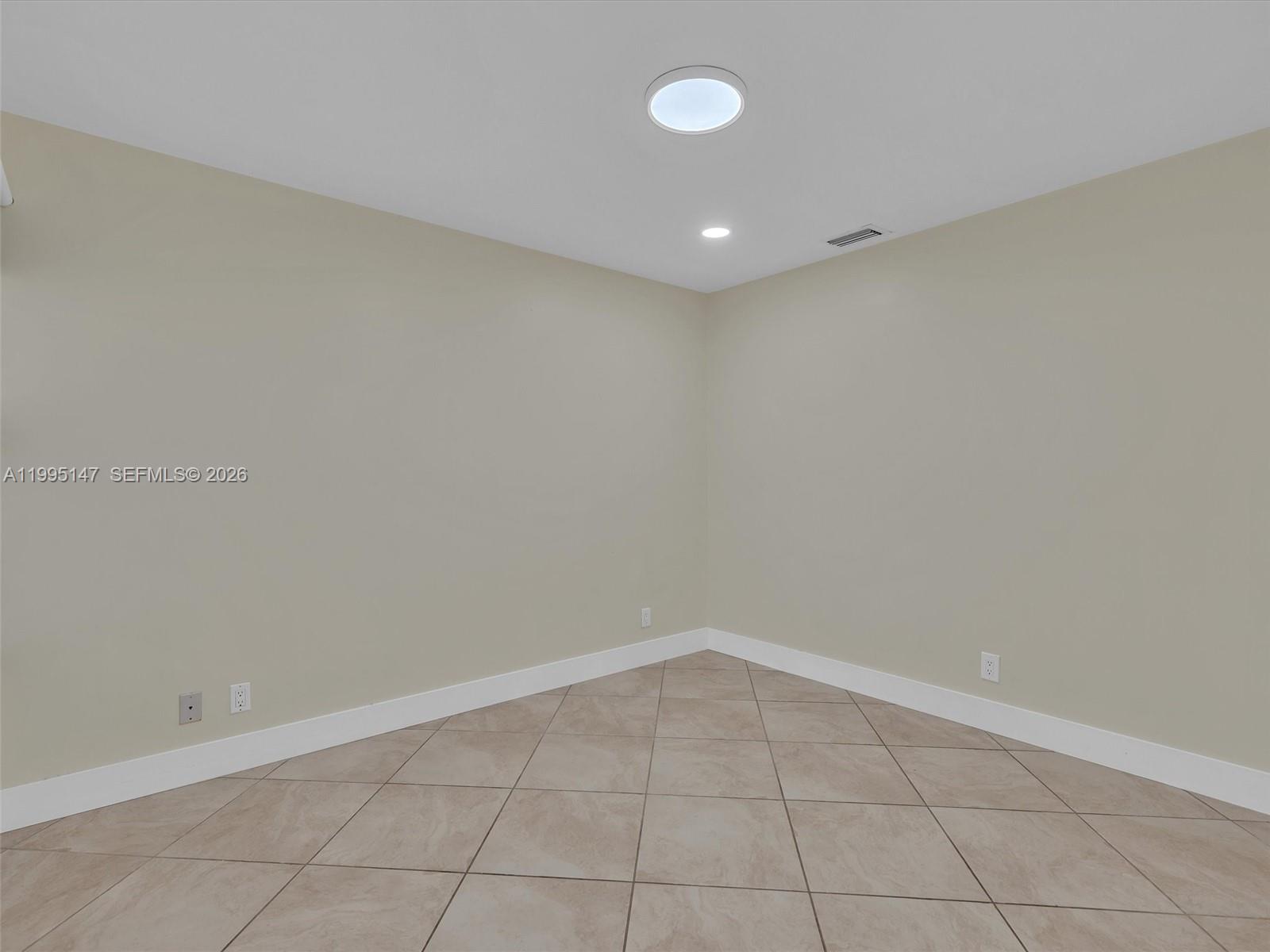 2158 Baton Rouge