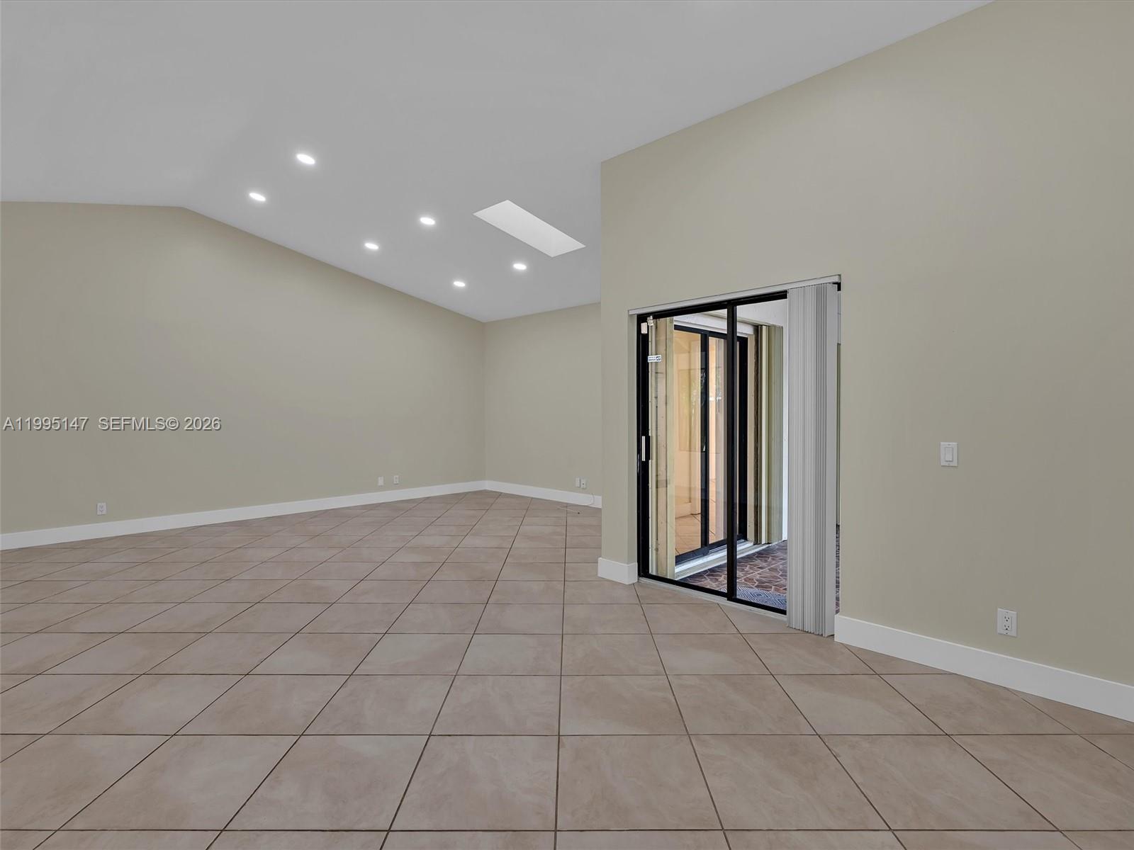 2158 Baton Rouge