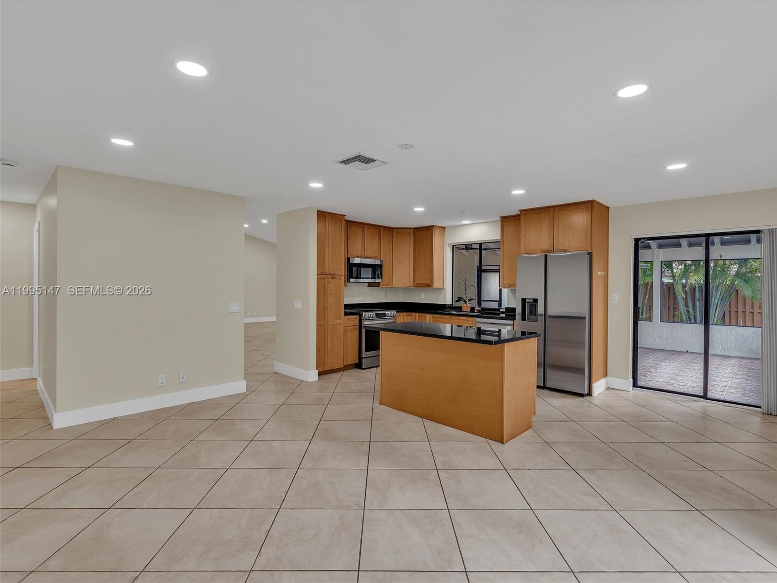 2158 Baton Rouge