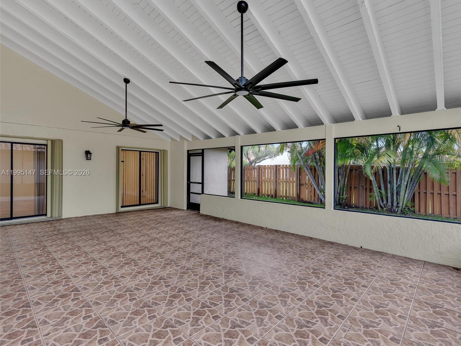 2158 Baton Rouge