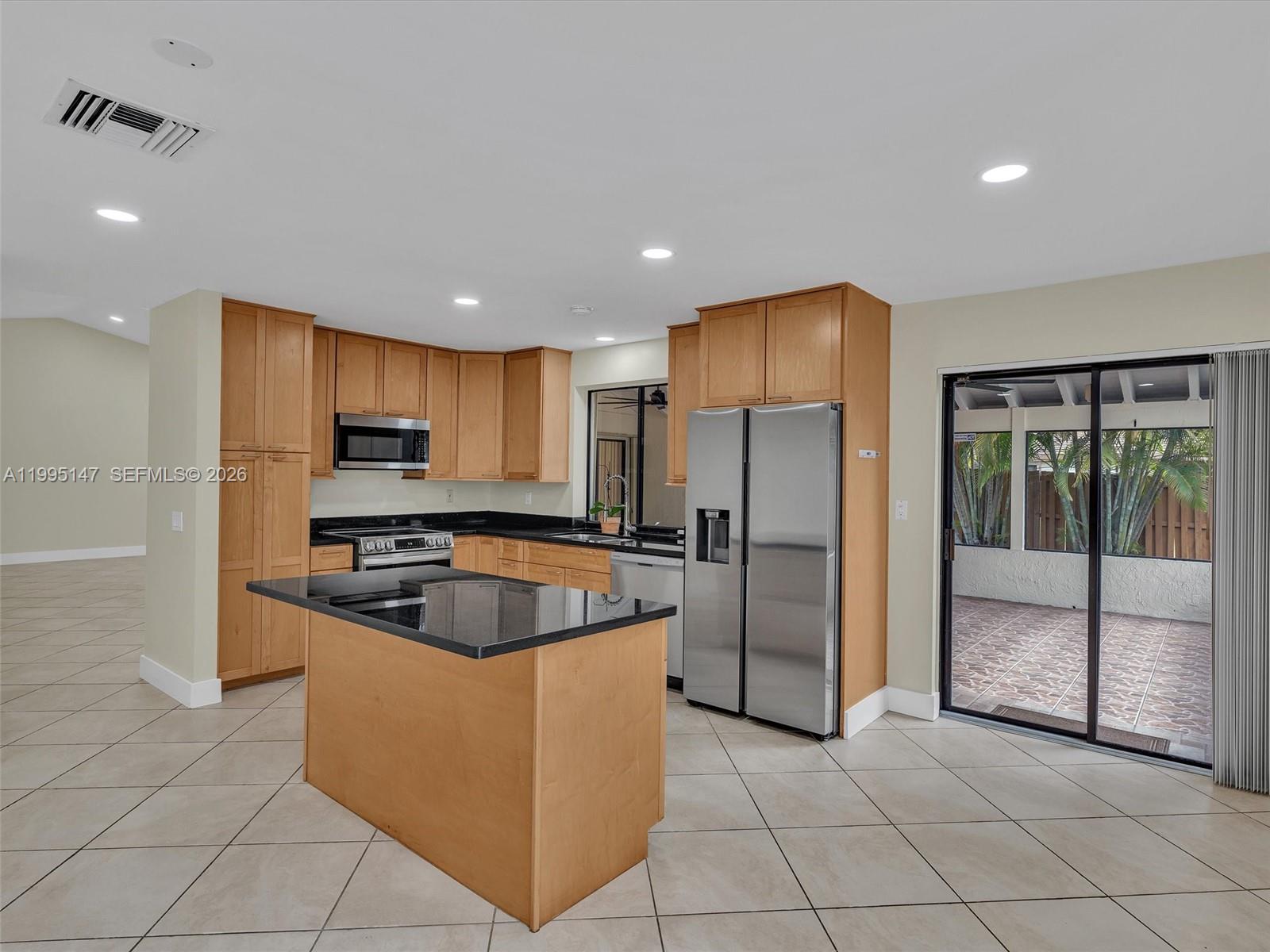 2158 Baton Rouge
