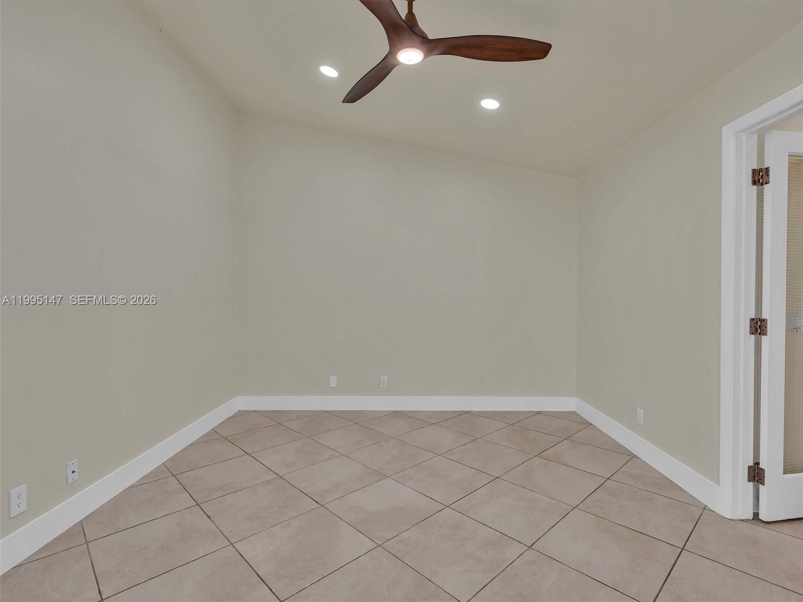 2158 Baton Rouge