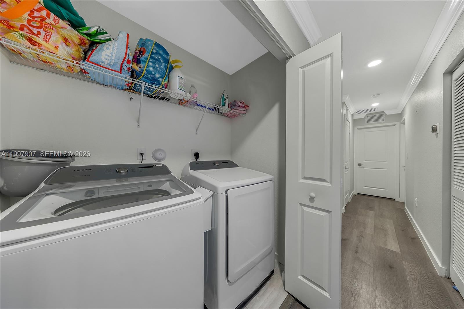 1079 SE 23rd Ter