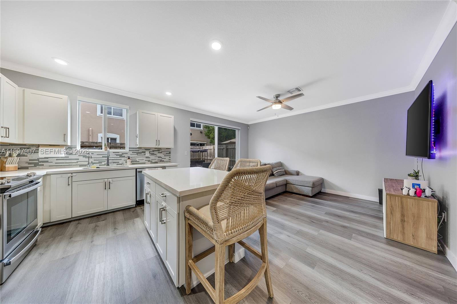1079 SE 23rd Ter