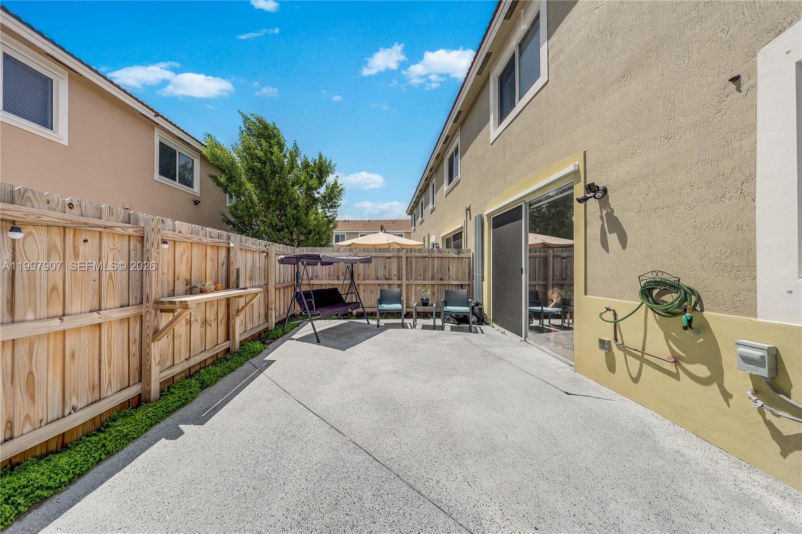 1079 SE 23rd Ter